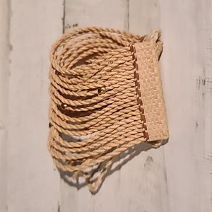 ⭐️ Unique Unknown Material Bracelet